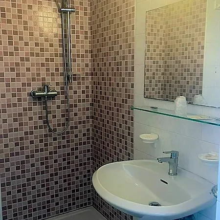 Vianello Hotel 3*