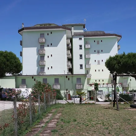 Vianello 3* Τζεσόλο Λίντο