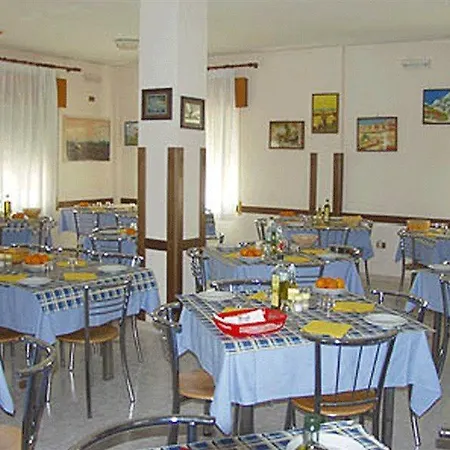 Ξενοδοχείο Vianello 3*